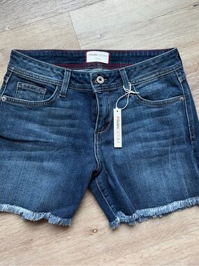 NWT Fran Denim "Melissa" Athletic Fit Shorts Size 28